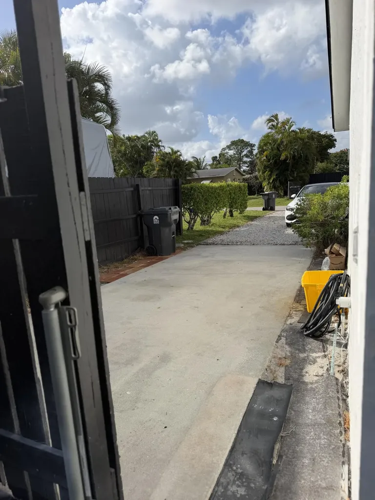 Lake Worth FL 33467