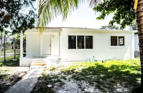 841 NW 116th Terrace Miami FL 33168