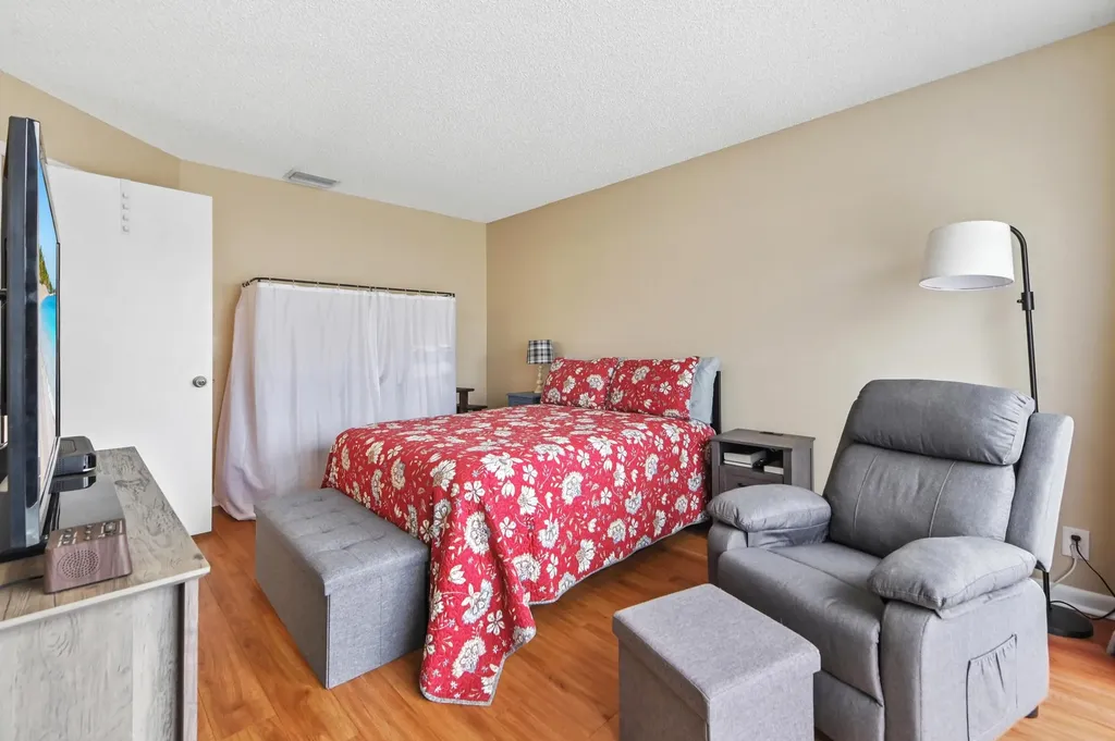 2641 Gately Drive W West Palm Beach FL 33415