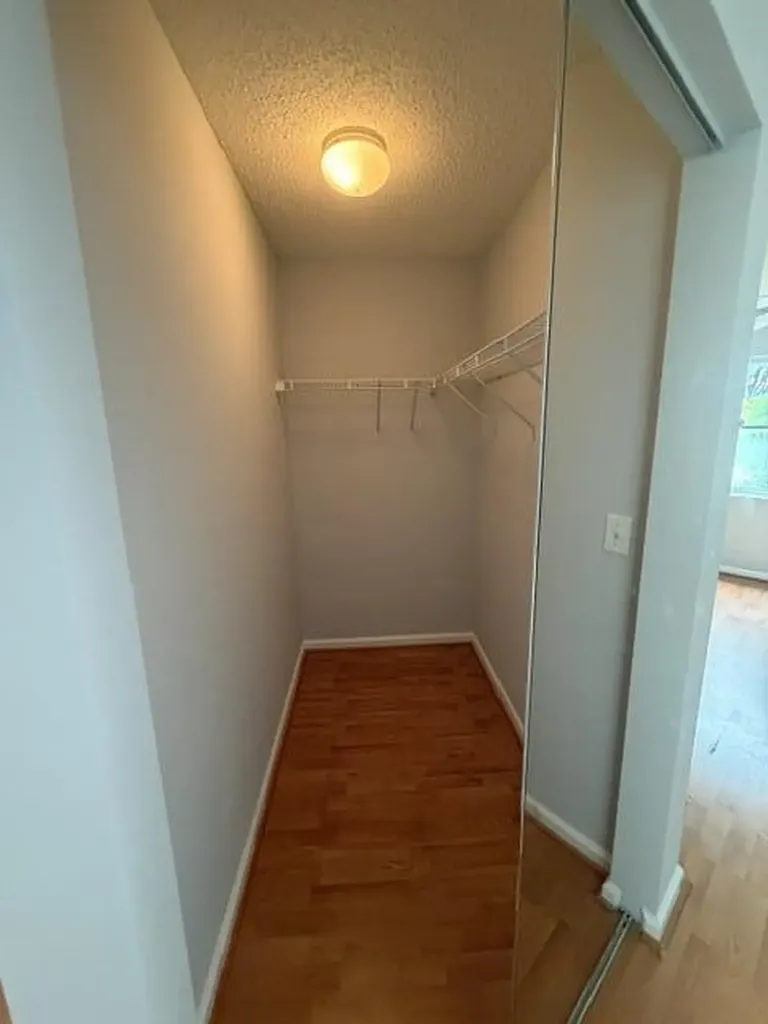 2440 NW 99th Way Sunrise FL 33322