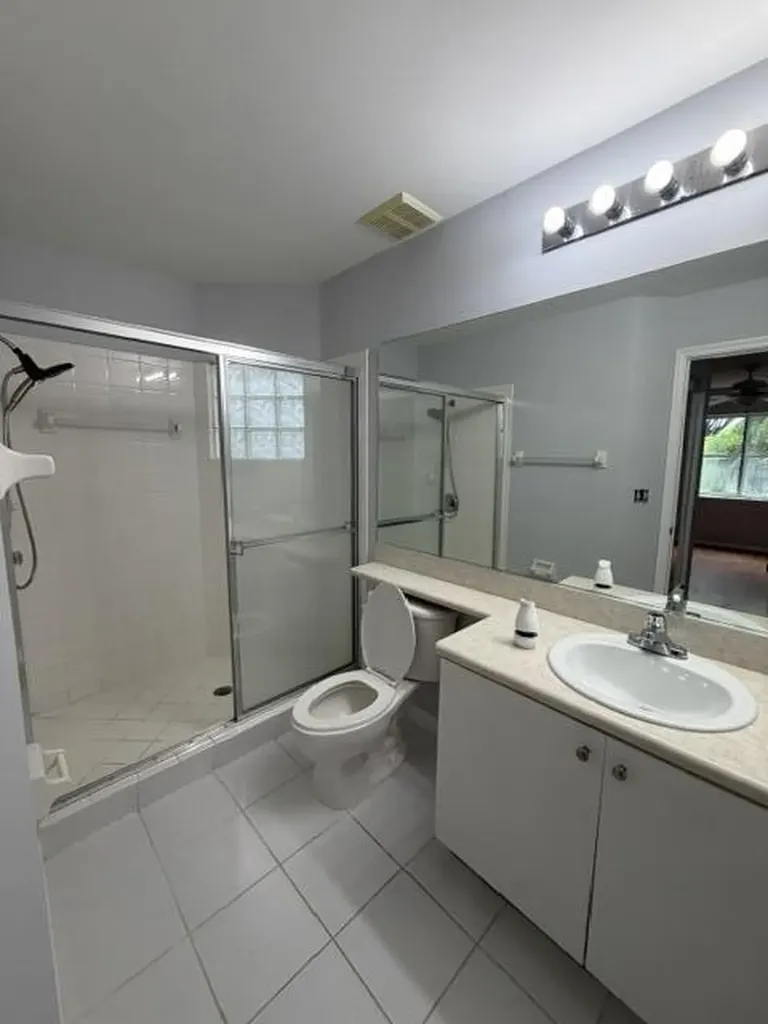 2440 NW 99th Way Sunrise FL 33322