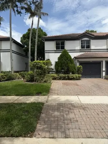 2440 NW 99th Way Sunrise FL 33322