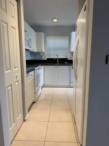 2440 NW 99th Way Sunrise FL 33322