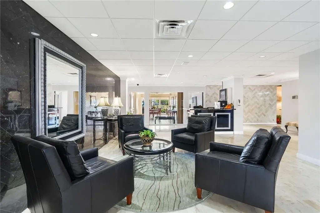 3233 NE 34th Street Fort Lauderdale FL 33308
