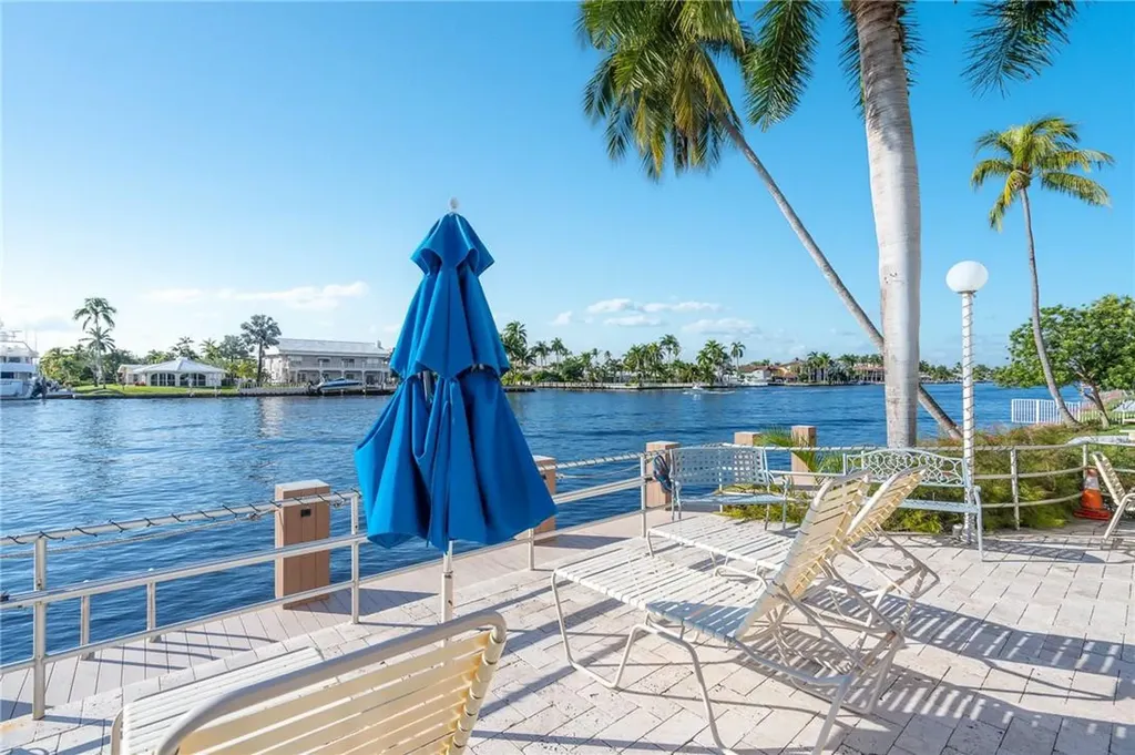 3233 NE 34th Street Fort Lauderdale FL 33308