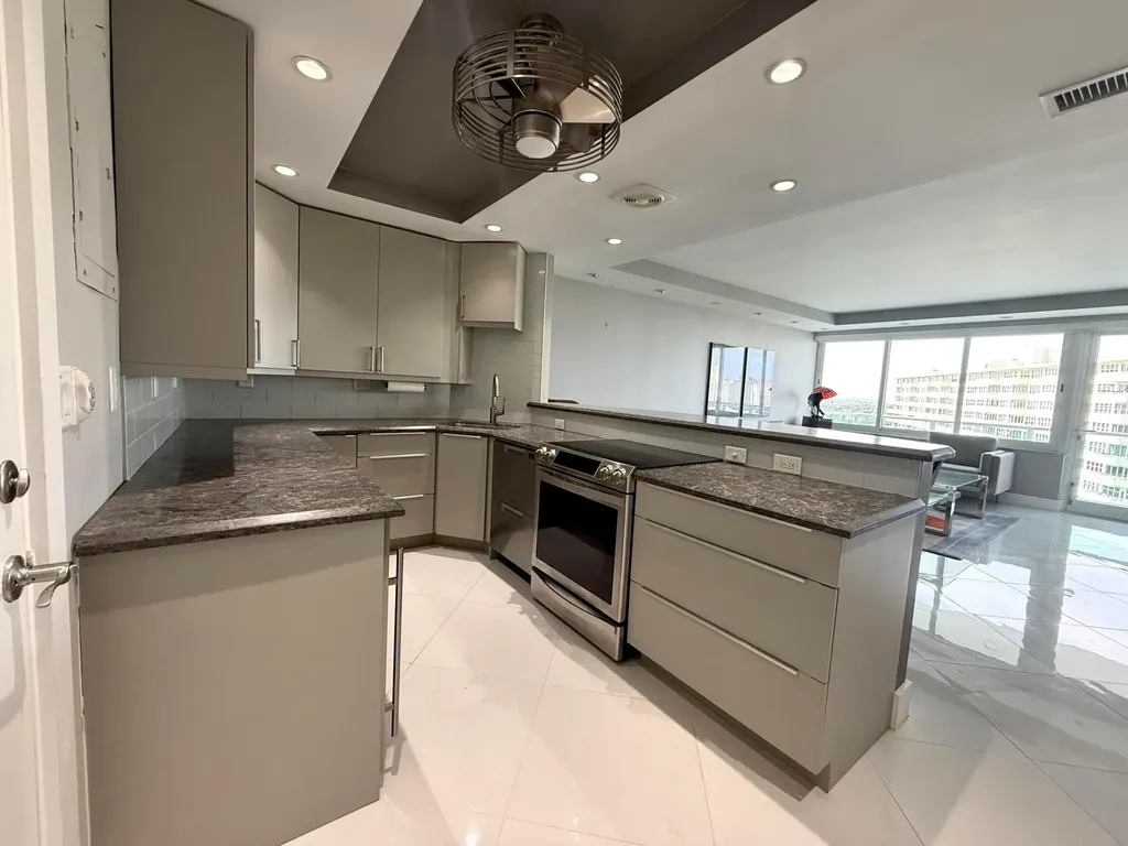 3233 NE 34th Street Fort Lauderdale FL 33308