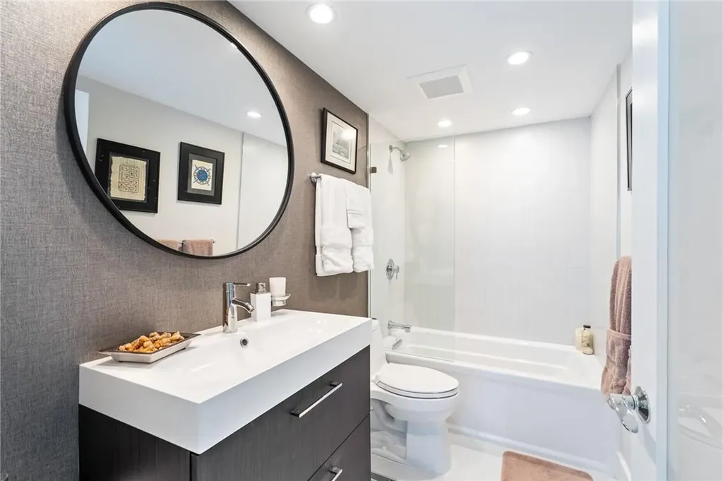 3233 NE 34th Street Fort Lauderdale FL 33308