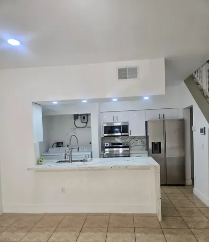 18338 NW 68th Avenue Hialeah FL 33015