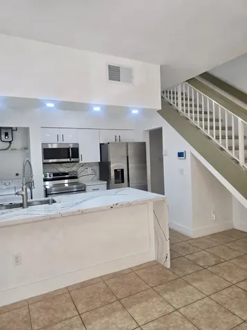 18338 NW 68th Avenue Hialeah FL 33015