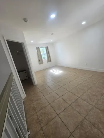 18338 NW 68th Avenue Hialeah FL 33015
