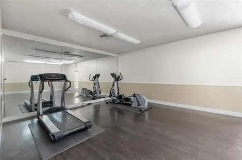 18338 NW 68th Avenue Hialeah FL 33015