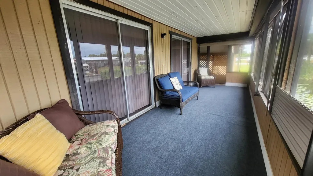 1013 9th Street Okeechobee FL 34974