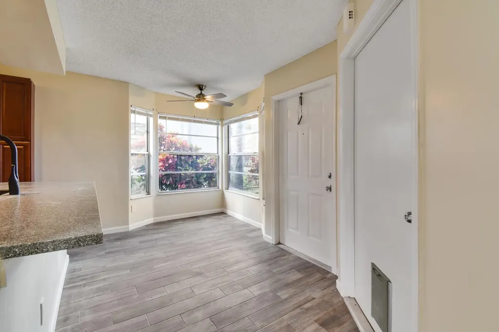 1475 Lake Mango Way West Palm Beach FL 33406