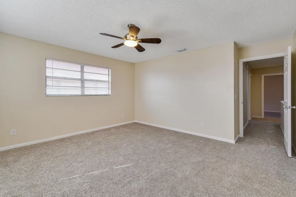 1475 Lake Mango Way West Palm Beach FL 33406