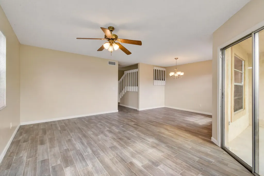1475 Lake Mango Way West Palm Beach FL 33406