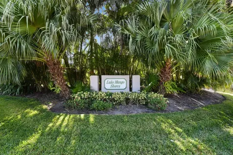 1475 Lake Mango Way West Palm Beach FL 33406