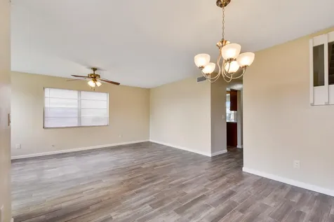 1475 Lake Mango Way West Palm Beach FL 33406