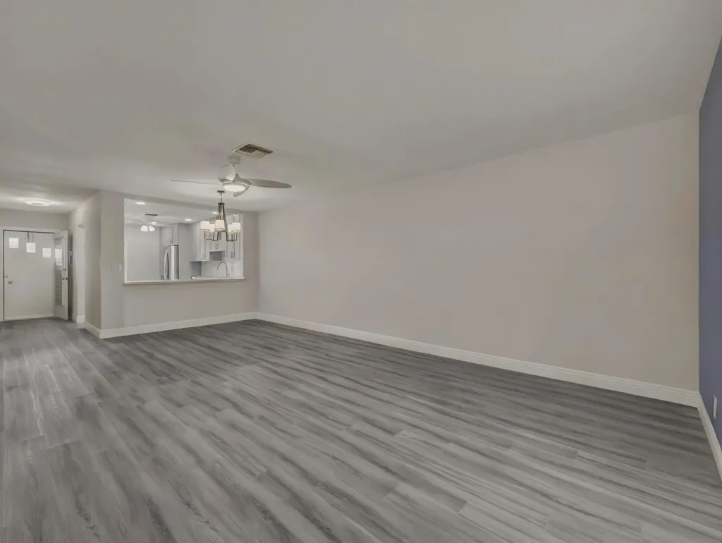 5800 W Fernley Drive W Greenacres FL 33415