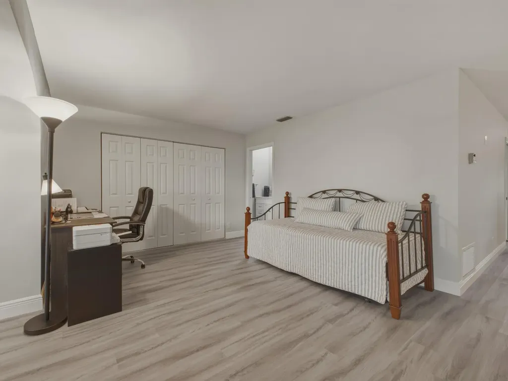 5800 W Fernley Drive W Greenacres FL 33415