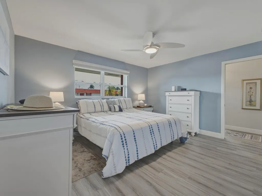 5800 W Fernley Drive W Greenacres FL 33415