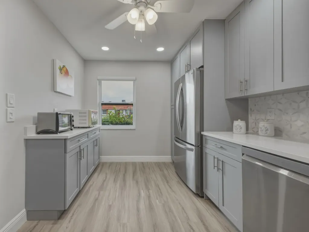 5800 W Fernley Drive W Greenacres FL 33415