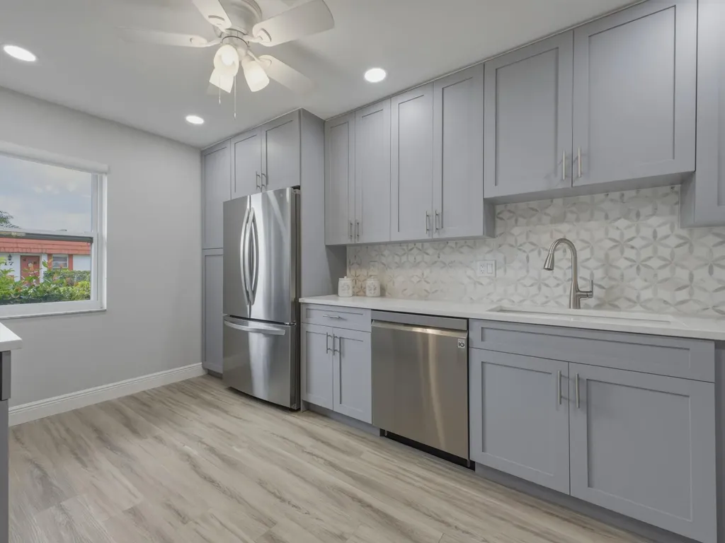 5800 W Fernley Drive W Greenacres FL 33415