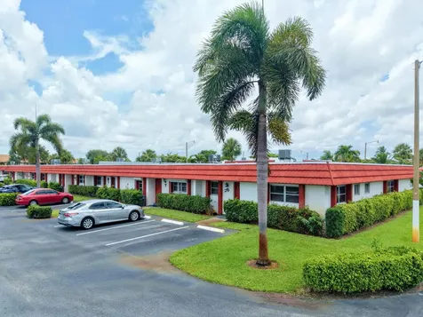 5800 W Fernley Drive W Greenacres FL 33415