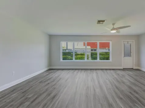 5800 W Fernley Drive W Greenacres FL 33415
