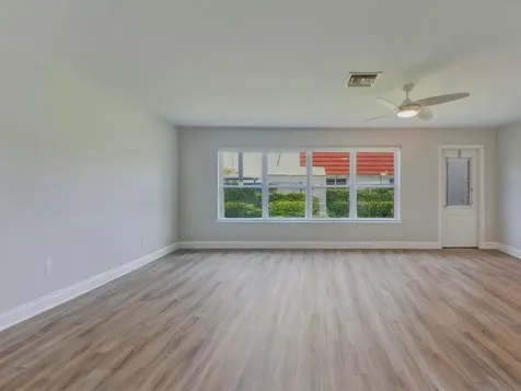 5800 W Fernley Drive W Greenacres FL 33415