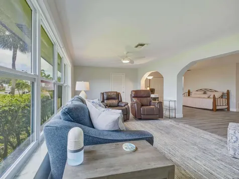 5800 W Fernley Drive W Greenacres FL 33415