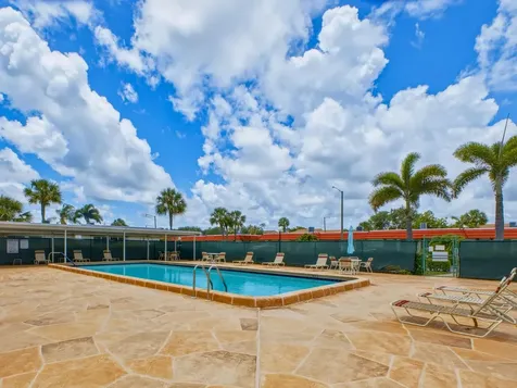 5800 W Fernley Drive W Greenacres FL 33415