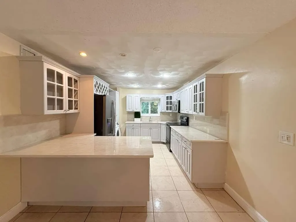 2210 Taylor Street Hollywood FL 33020