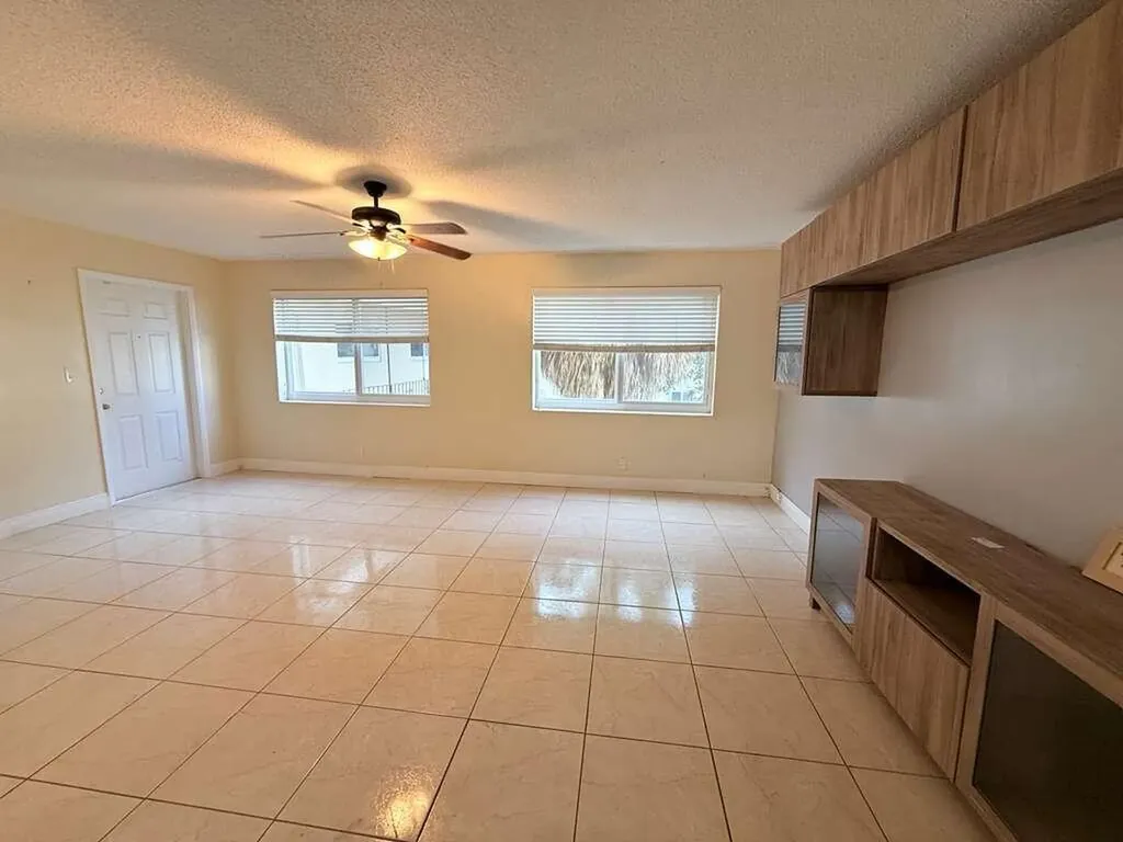2210 Taylor Street Hollywood FL 33020