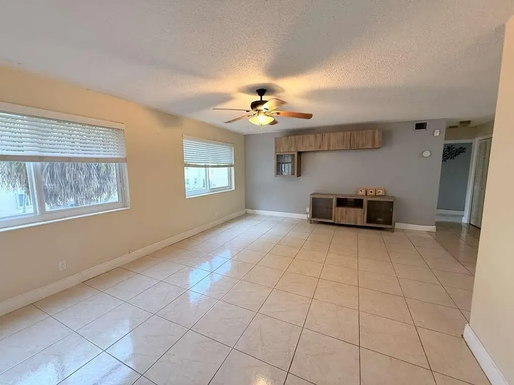 2210 Taylor Street Hollywood FL 33020