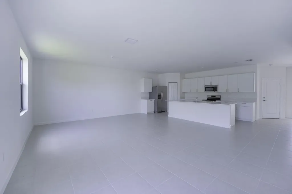 5838 Park Place Dania Beach FL 33312