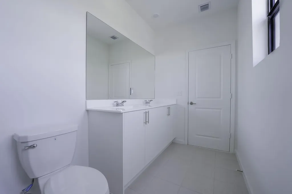 5838 Park Place Dania Beach FL 33312