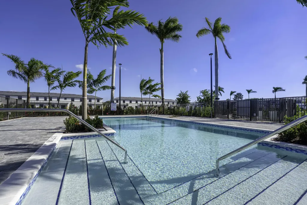 5838 Park Place Dania Beach FL 33312