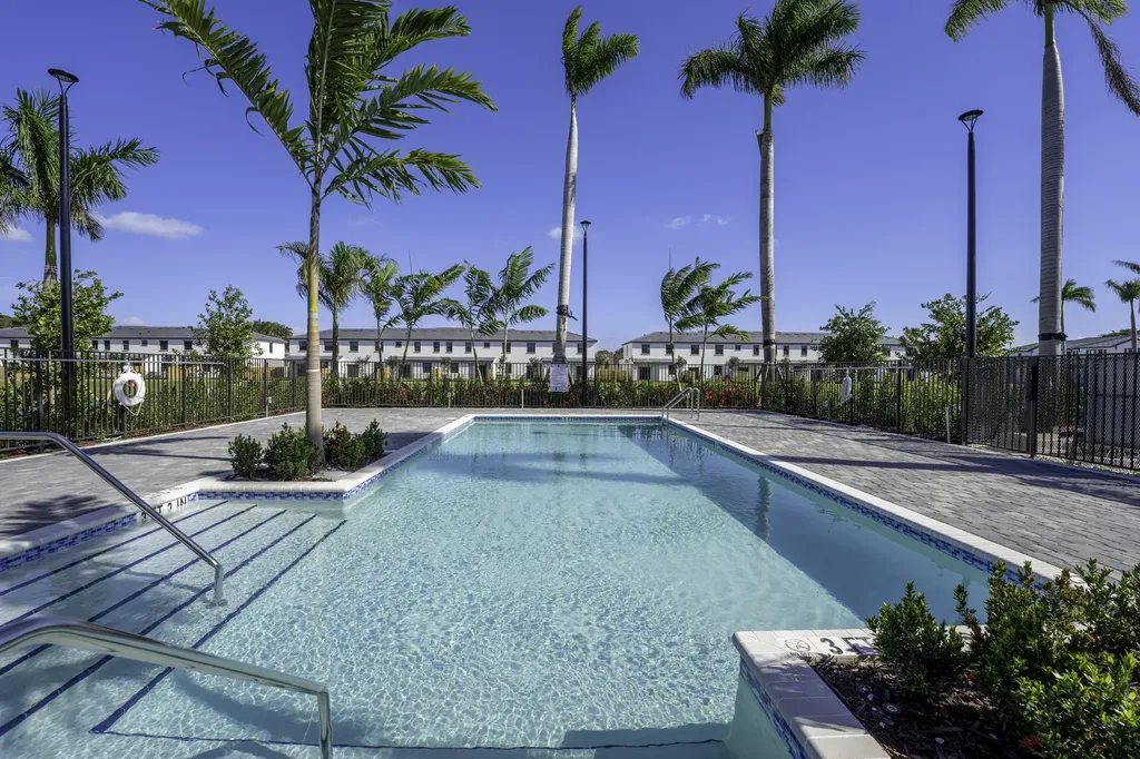 5838 Park Place Dania Beach FL 33312