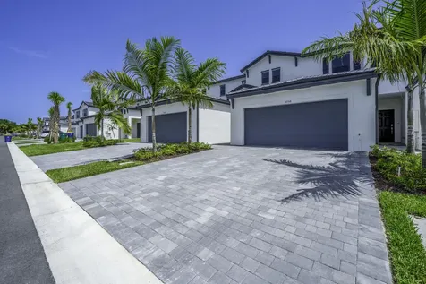 5838 Park Place Dania Beach FL 33312