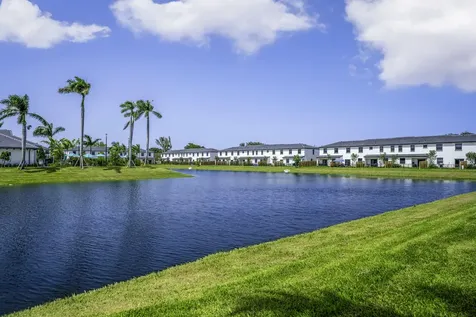 5838 Park Place Dania Beach FL 33312