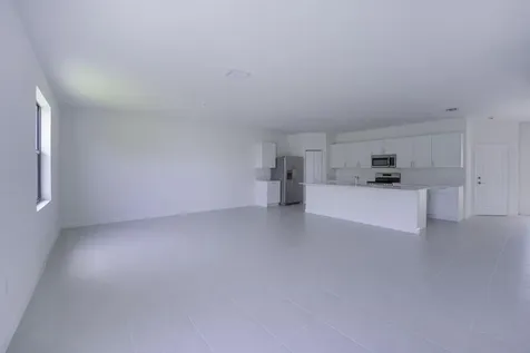 5838 Park Place Dania Beach FL 33312