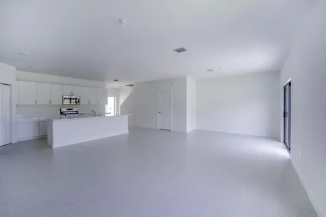 5838 Park Place Dania Beach FL 33312