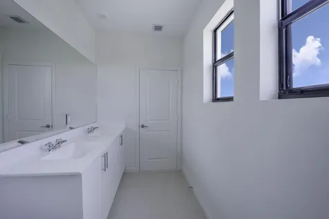 5838 Park Place Dania Beach FL 33312