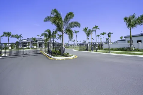 5838 Park Place Dania Beach FL 33312
