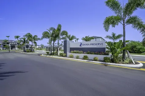 5838 Park Place Dania Beach FL 33312