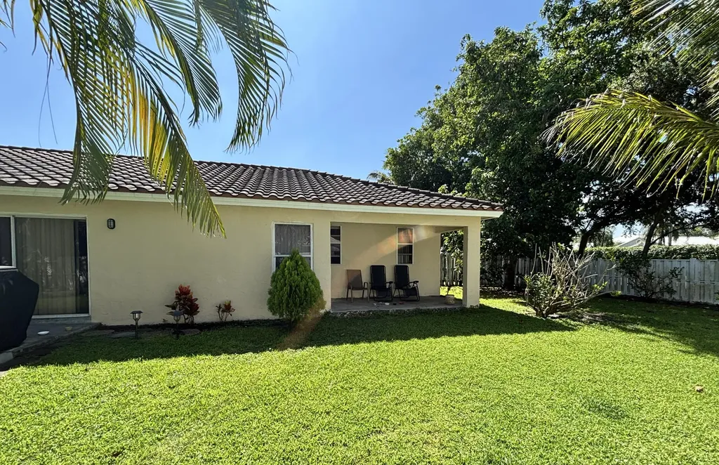 9532 NW 9th Court Plantation FL 33324