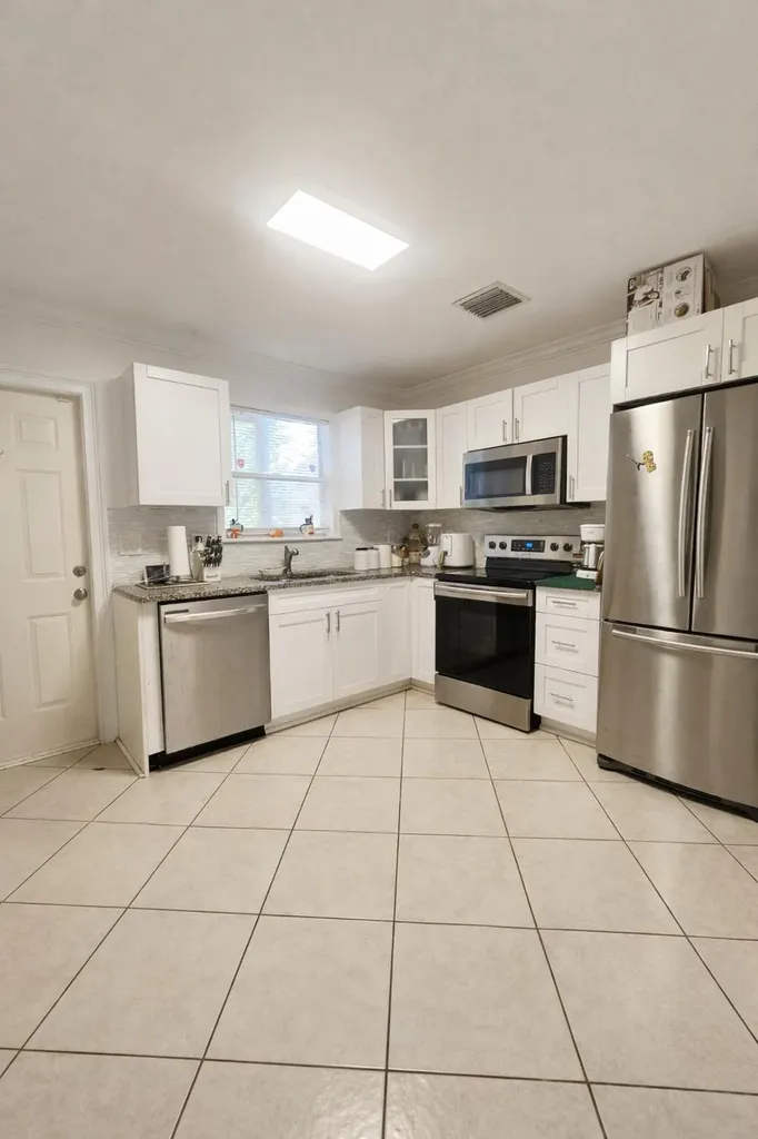 2018 S 10th Street Fort Pierce FL 34950