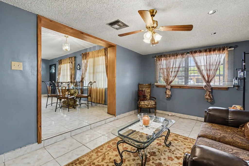 6417 SW 23rd Street Miramar FL 33023