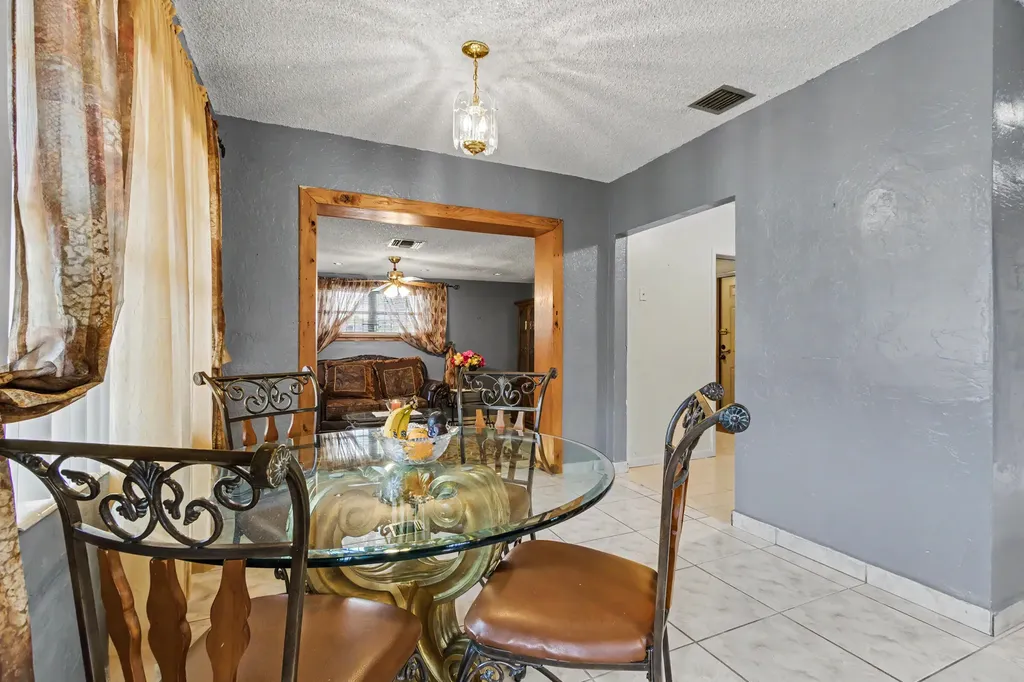 6417 SW 23rd Street Miramar FL 33023