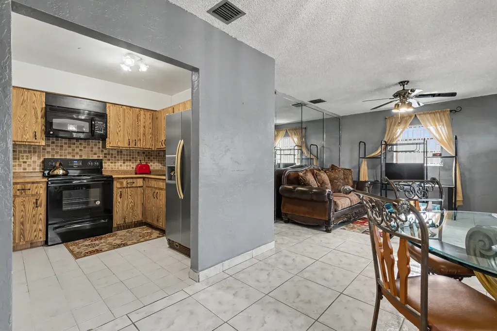 6417 SW 23rd Street Miramar FL 33023